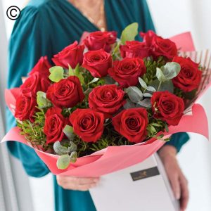 Bouquet of 18 Red Roses