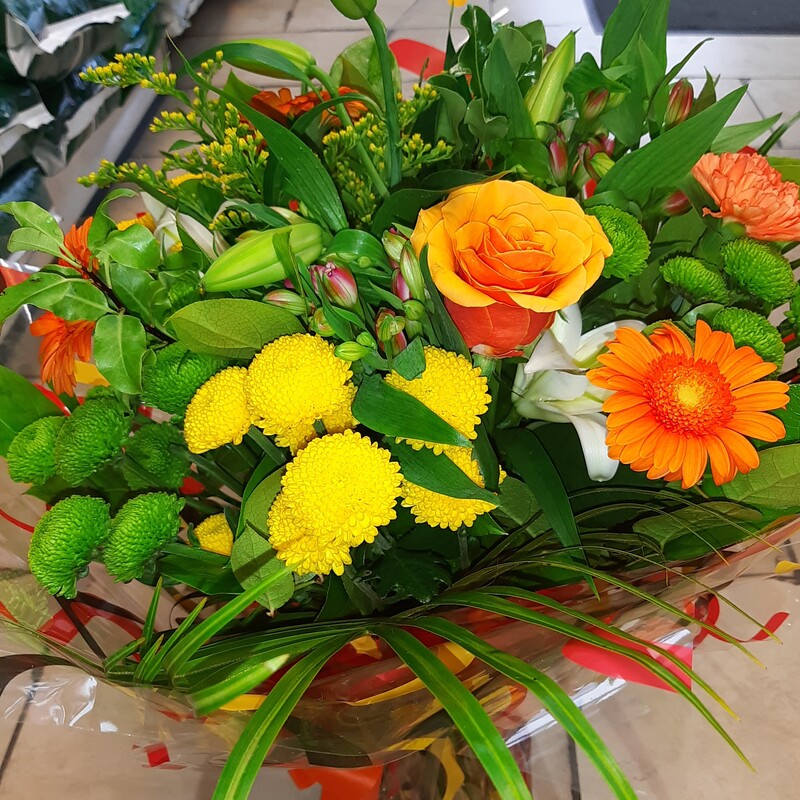 Bouquet of Flowers in Autumn colours